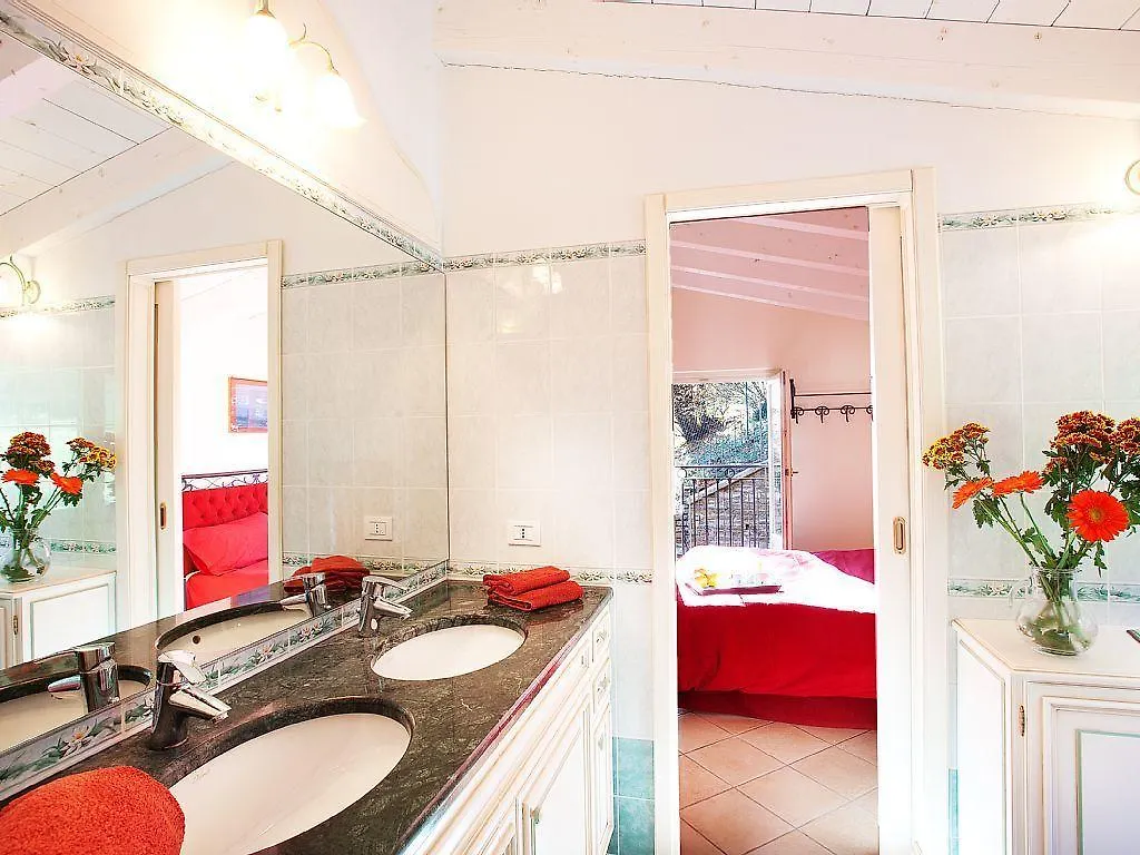 Belvedere Menaggio-4 Luxury Homes-By Italian Apartments Casa Paradiso, Apartmento Belvedere, Woon Belvedere Apartment Penthouse, Vh Apartment Bella Vista