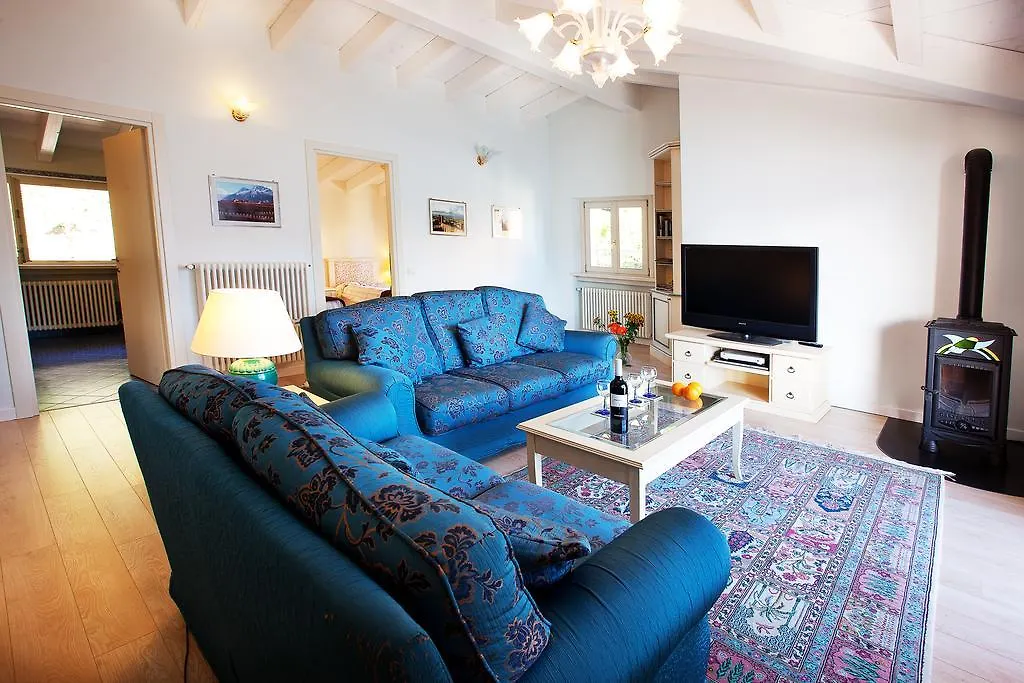 Belvedere Menaggio-4 Luxury Homes-By Italian Apartments Casa Paradiso, Apartmento Belvedere, Woon Belvedere Apartment Penthouse, Vh Apartment Bella Vista