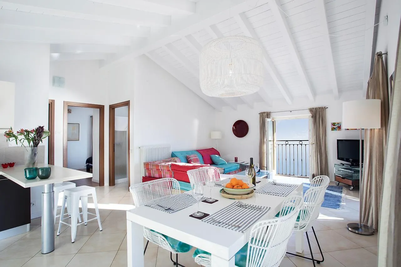 Belvedere Menaggio-4 Luxury Homes-By Italian Apartments Casa Paradiso, Apartmento Belvedere, Woon Belvedere Apartment Penthouse, Vh Apartment Bella Vista Itálie